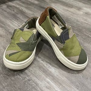 NEW TOMS Luca Slip On Toddler Shoes